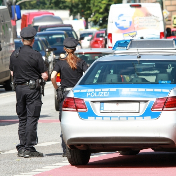 Hunderte Euro oder Haft! So teuer sind diese Fehler bei stockendem Verkehr