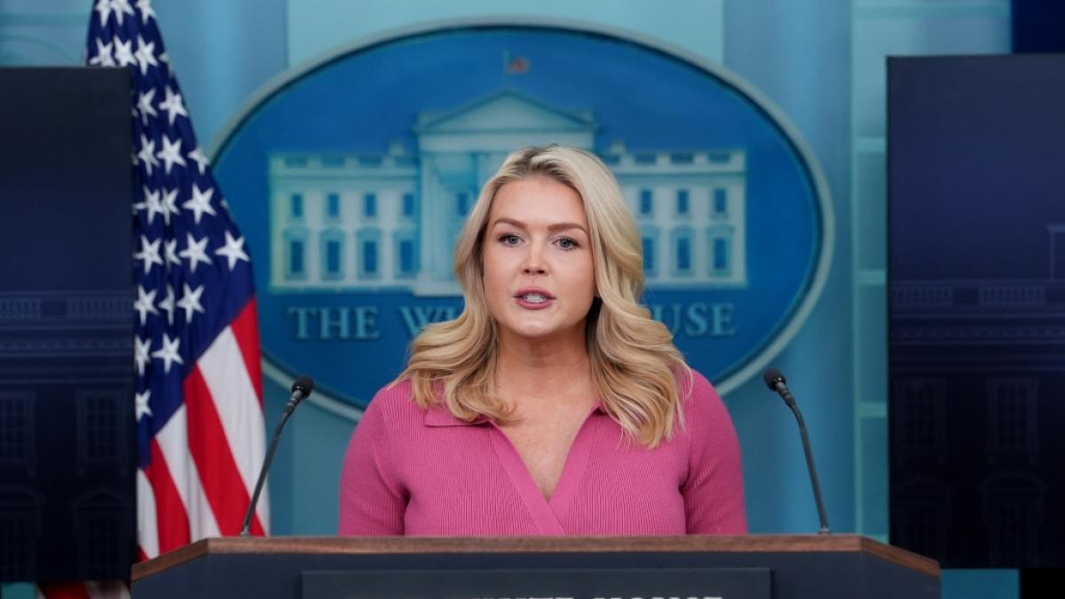 Trump-Sprecherin Karoline Leavitt lieferte sich einen harschen Schlagabtausch mit einer Journalistin. (Foto)