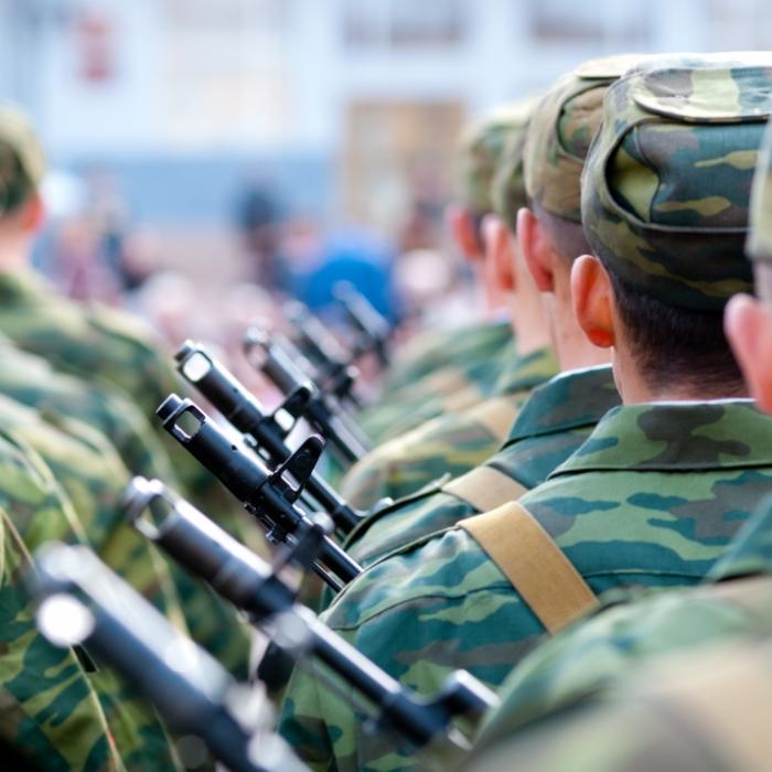 Brutale Nahkampf-Methode! Russen-Soldaten setzen Feldspaten wegen Munitionsmangel ein
