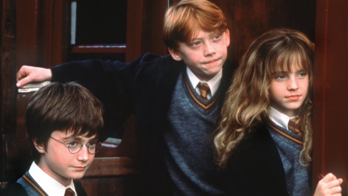 Die "Harry Potter"-Filme mit Daniel Radcliffe, Rupert Grint und Emma Watson (v.l.) in den Hauptrollen sind Kult. Nun wird heftig &uuml;ber m&ouml;gliche Pl&auml;ne f&uuml;r eine neue "Harry Potter"-Serie diskutiert. (Foto)