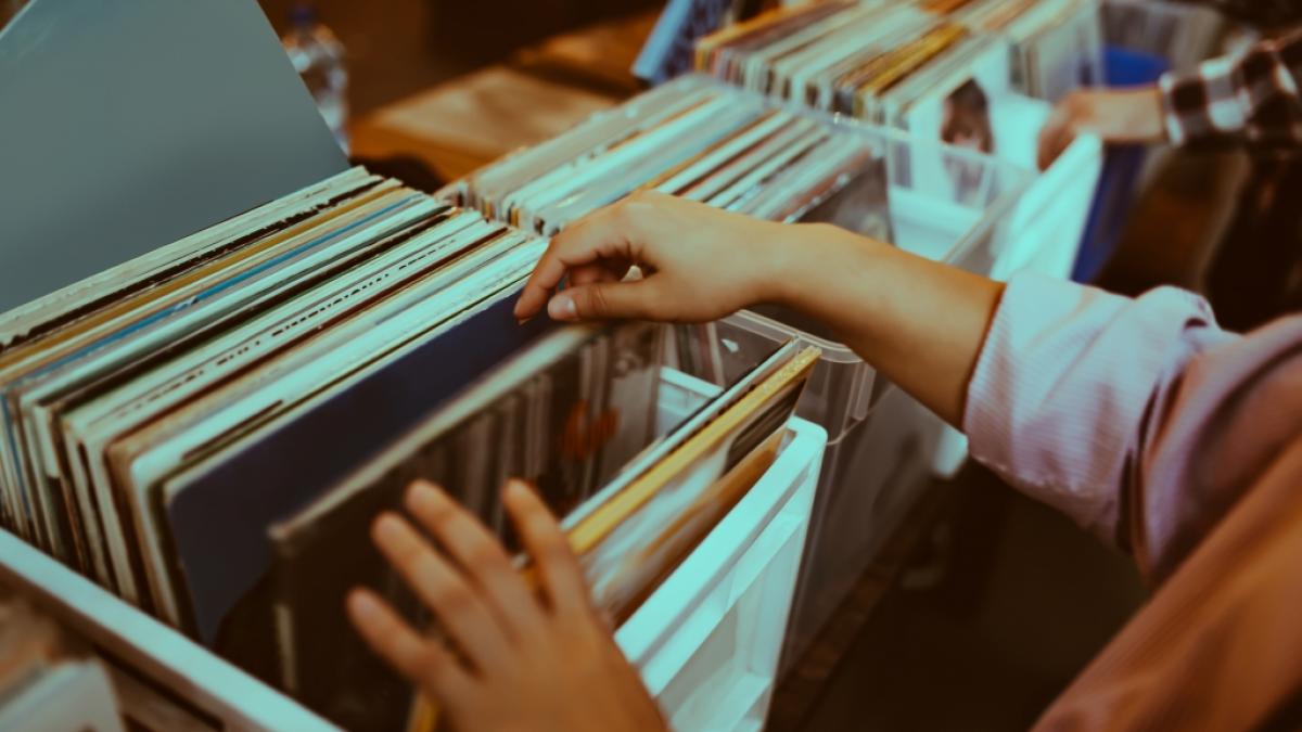 Musikenthusiasten k&ouml;nnen ihre Plattensammlung 2022 mit einer Reihe spannender Neuerscheinungen auff&uuml;llen. (Foto)