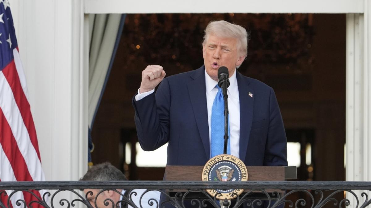 Nach einem Brandanschlag auf j&uuml;dische Demonstranten verh&auml;ngt Donald Trump ein knallhartes Einreiseverbot gegen zw&ouml;lf Staaten. (Foto)
