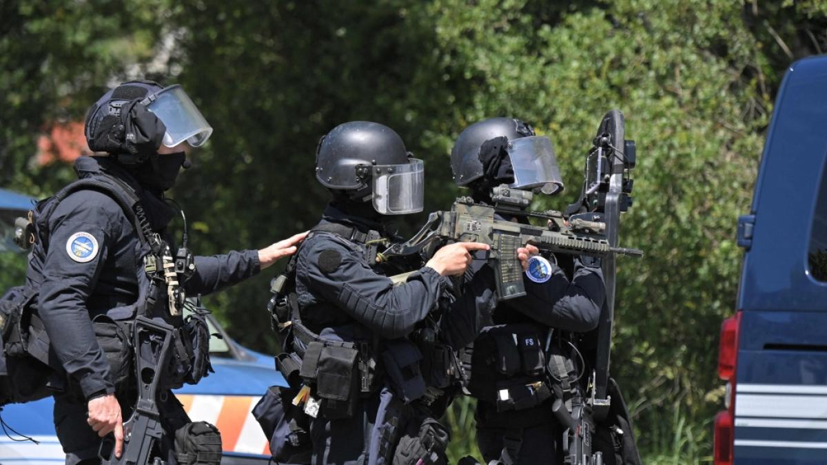 Die franz&ouml;sische Polizei war tagelang einem mutma&szlig;lichen Frauenm&ouml;rder auf den Fersen - nun wurde der Mordverd&auml;chtige tot aufgefunden (Symbolbild). (Foto)