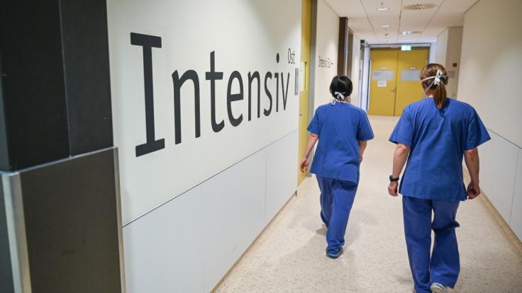 Immer mehr Coronavirus-Patienten zeigen einer aktuellen Studie zufolge eine erhöhte Thrombose-Neigung.