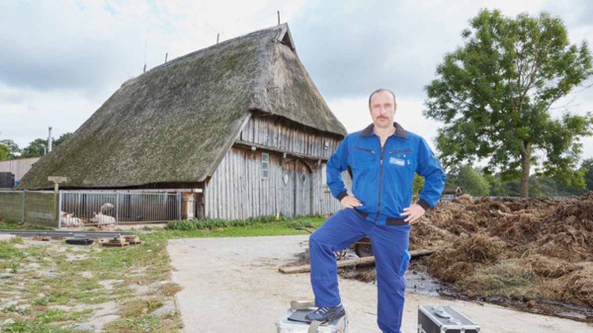 Bjarne M&auml;del als Heiko "Schotty" Schotte in "Der Tatortreiniger". (Foto)