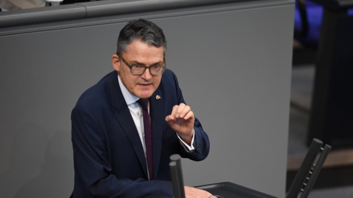 Der CDU-Bundestagsabgeordnete Roderich Kiesewetter will, dass die Ukraine unter anderem auch Ministerien in Russland zerst&ouml;ren kann. (Foto)