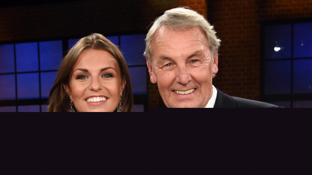 Laura Wontorra mit ihrem Vater, dem Moderator J&ouml;rg Wontorra. (Foto)