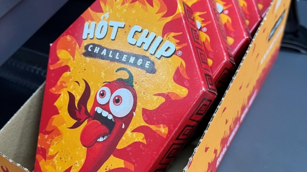 Lebensmittelwarnung im November 2023: Mehrere Chargen des Produkts "Hot Chip Challenge" werden aktuell zur&uuml;ckgerufen. (Foto)