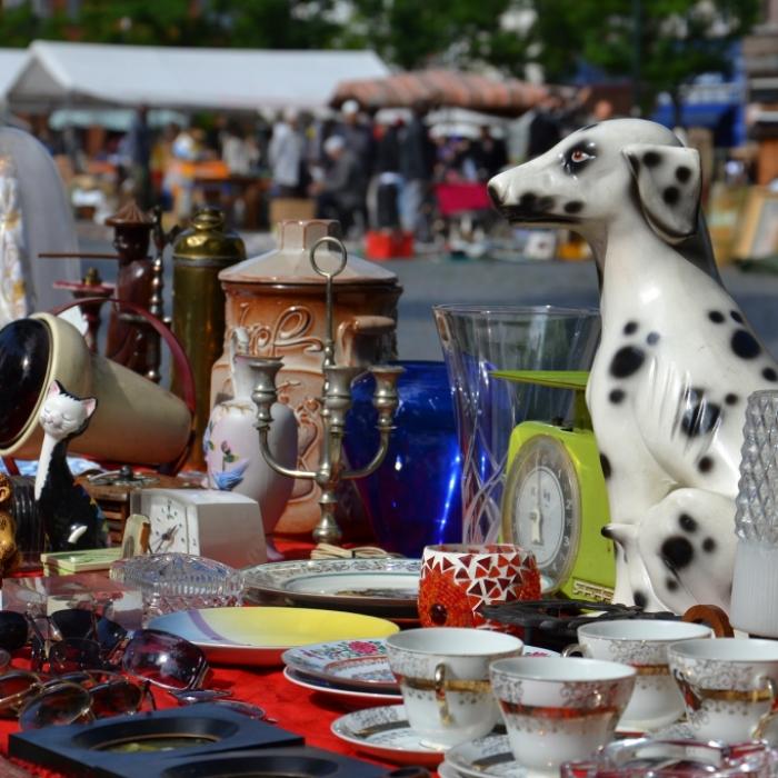 Welcher Flohmarkt findet dieses Wochenende statt?