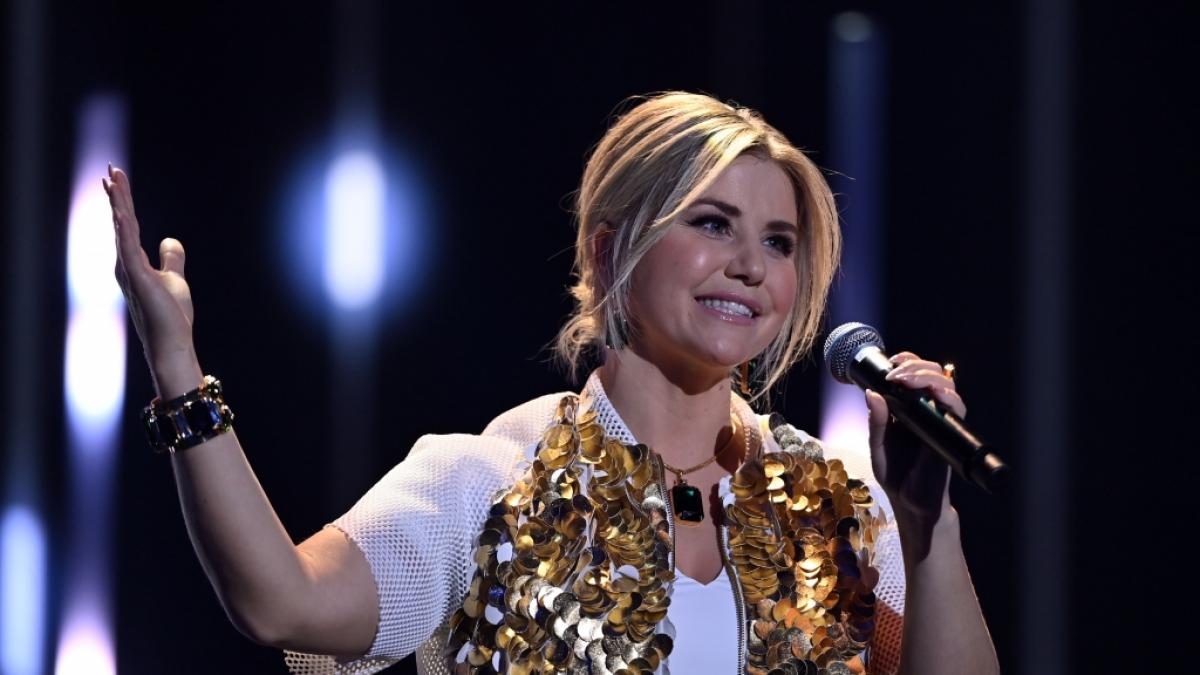 Beatrice Egli &uuml;berrascht auf Instagram mit einem skurrilen Outfit. (Foto)