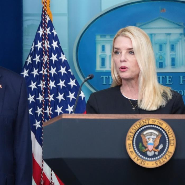 Epstein-Aussage verweigert - Ex-Trump-Ministerin droht Zwangsverfahren