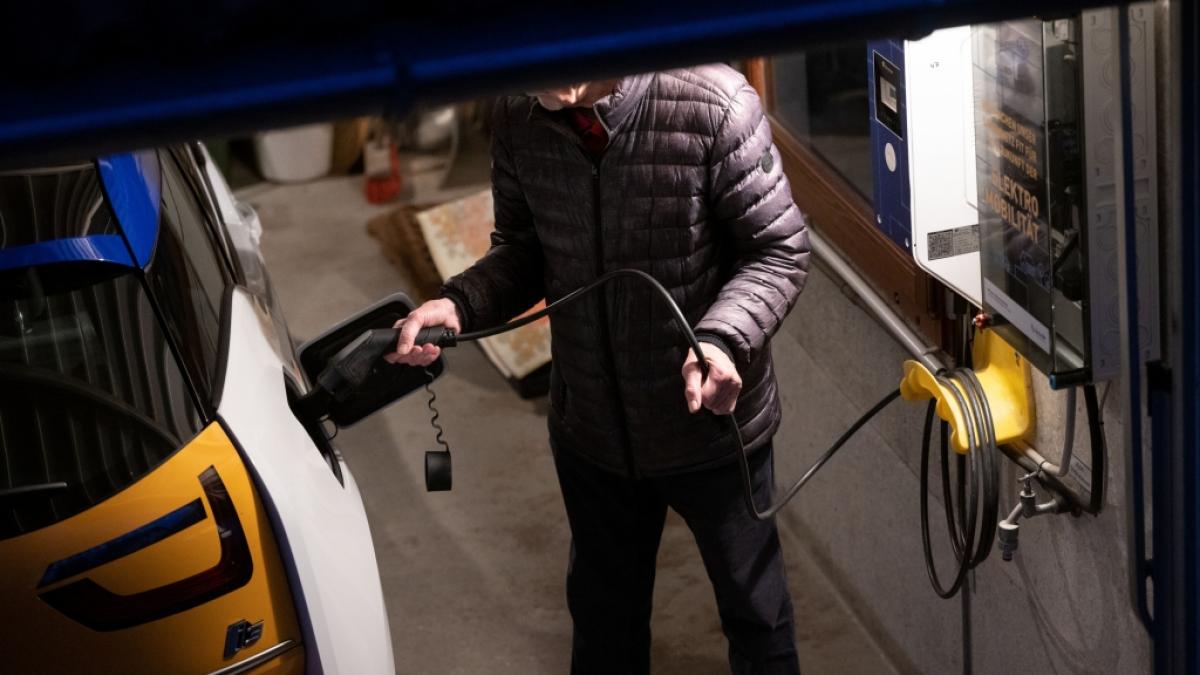 Volle Power direkt vor der Haust&uuml;r - so laden Sie Ihr E-Auto sicher und bequem mit der eigenen Wallbox (Foto)