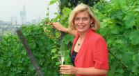 Als Deutsche Weinkönigin besuchte Julia Klöckner im Sommer 1996 den Frankfurter Lohrberg.