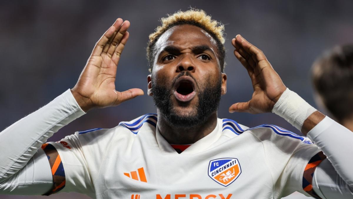 Gabuns Nationalspieler Aaron Boupendza (hier im Trikot des US-Klubs FC Cincinnati) ist im Alter von nur 28 Jahren gestorben. (Foto)