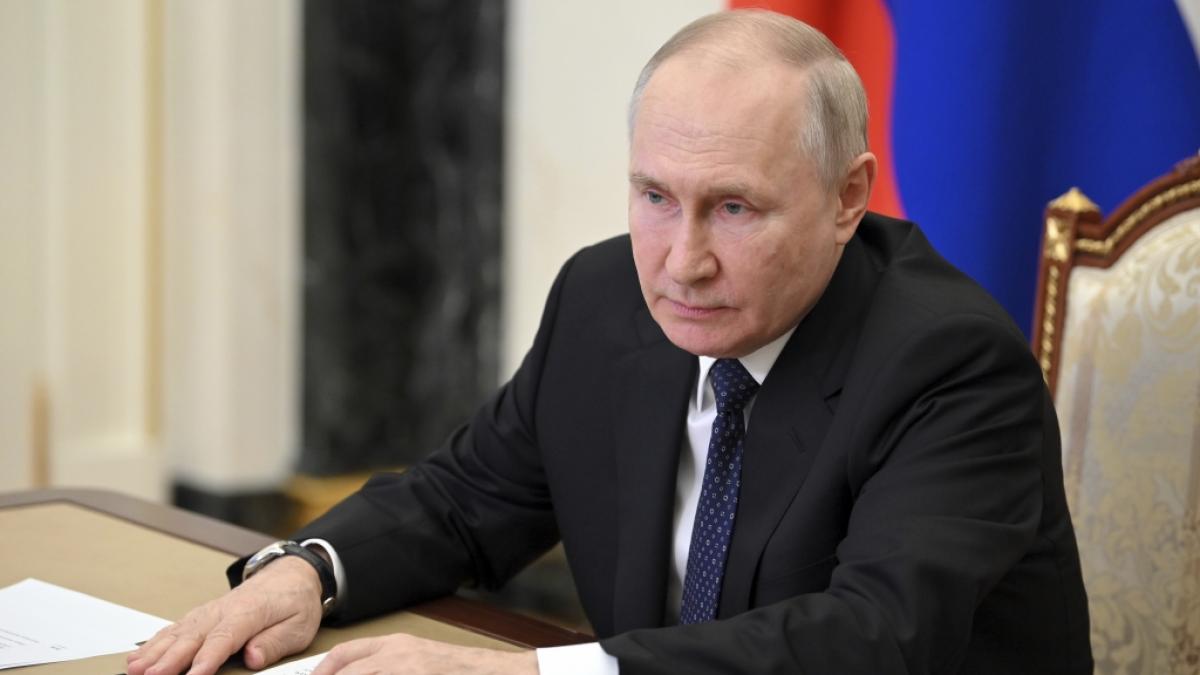 Wladimir Putin d&uuml;rfte an der Gehirnw&auml;sche, die in russischen Kinder- und Jugendcamps auf der Tagesordnung steht, seine helle Freude haben. (Foto)