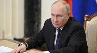 Wladimir Putin dürfte an der Gehirnwäsche, die in russischen Kinder- und Jugendcamps auf der Tagesordnung steht, seine helle Freude haben.