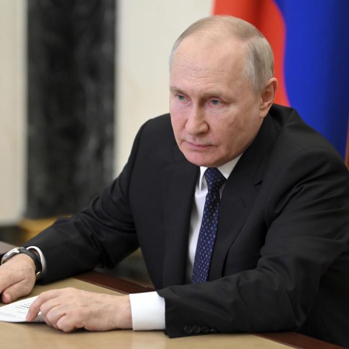 Putins Propaganda-Püppchen indoktrinieren verschleppte ukrainische Kinder