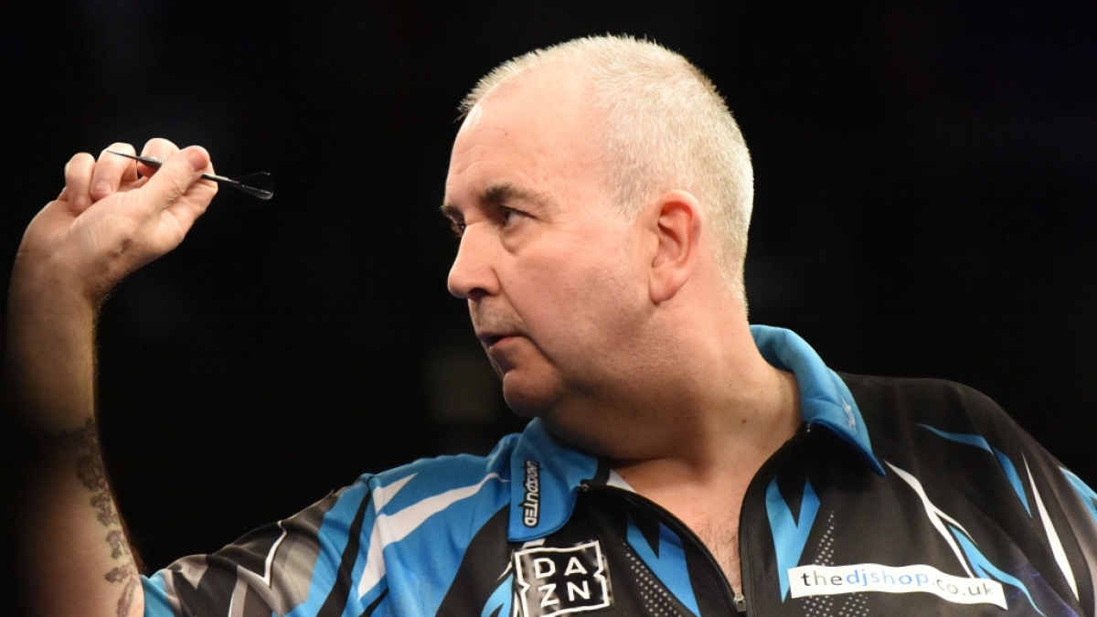 Darts-Legende Phil "The Power" Taylor gibt sich bei der Premiere des World Senior Matchplay 2022 in Hull die Ehre. (Foto)