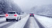 Der Wintereinbruch sorgt für Chaos auf Deutschlands Straßen.
