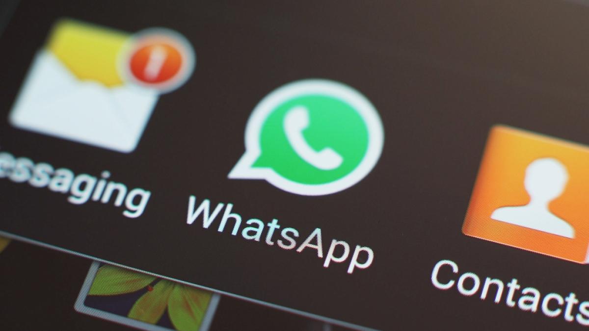 Bei WhatsApp kann man Spiele spielen. (Foto)