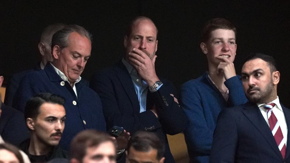 Prinz William, selbst gl&uuml;hender Fu&szlig;ballfan, hat mit emotionalen Worten vom verstorbenen Kevin Keegan Abschied genommen. (Foto)