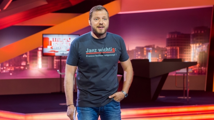 Mario Barth mimt den Blödel-Steuerfahnder.