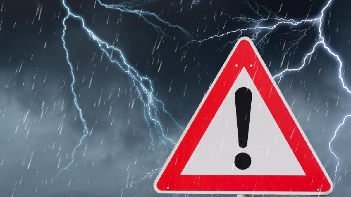 Der Deutsche Wetterdienst warnt vor Sturmb&ouml;en, Dauerregen und sogar Tornados. (Foto)