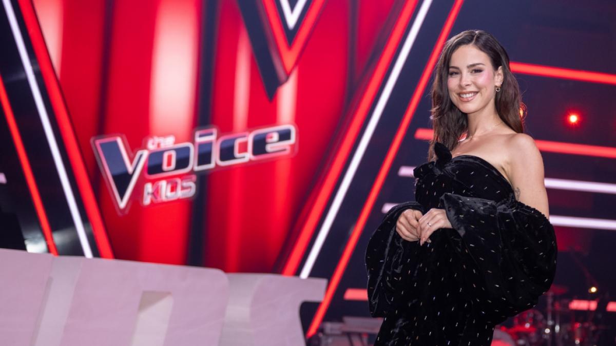 Lena Meyer-Landrut steht 2024 vor dem Finale der Show "The Voice Kids" auf der Bühne. (Foto)