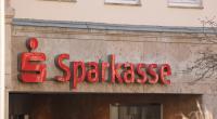 Banken wie die Sparkasse warnen ihre Kunden gerade vor neuen Phishing-Methoden.