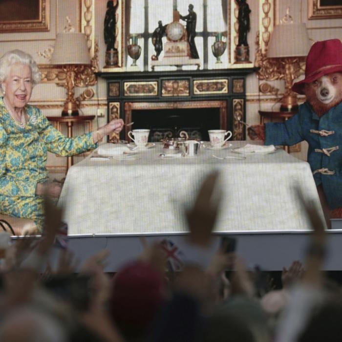 Diese tollpatschige Teeparty lässt Royals-Fans dahinschmelzen