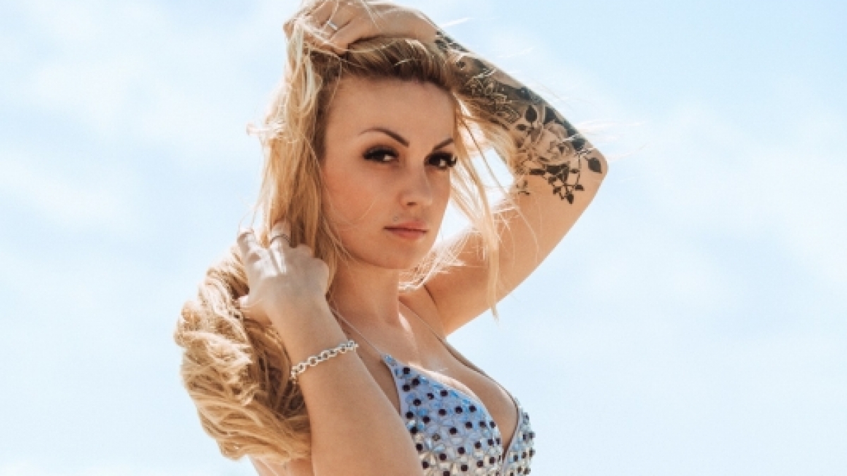 "Bachelor"-Kandidatin Angie Teubner ist schwanger. (Foto)