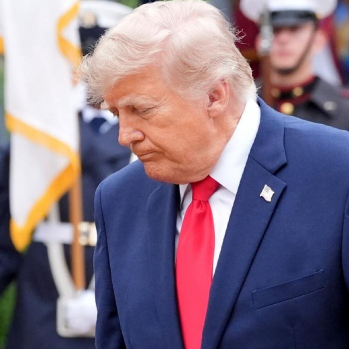 Experten zweifelten - US-Präsident auf dem Weg ins Krankenhaus