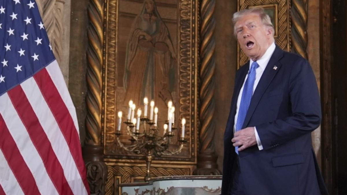 Donald Trump wird f&uuml;r einen echten Grinch-Moment verspottet. (Foto)