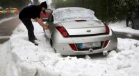 Nein, dieses Foto wurde nicht im tiefsten Winter aufgenommen: Zu Pfingsten 2022 brach ein heftiges Unwetter mit Hagel und Gewitter über das Allgäu herein.