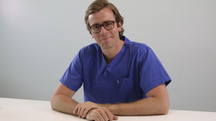 Dr. Johannes Wimmer hat bereits das Grab für seine totkranke Tochter ausgesucht.