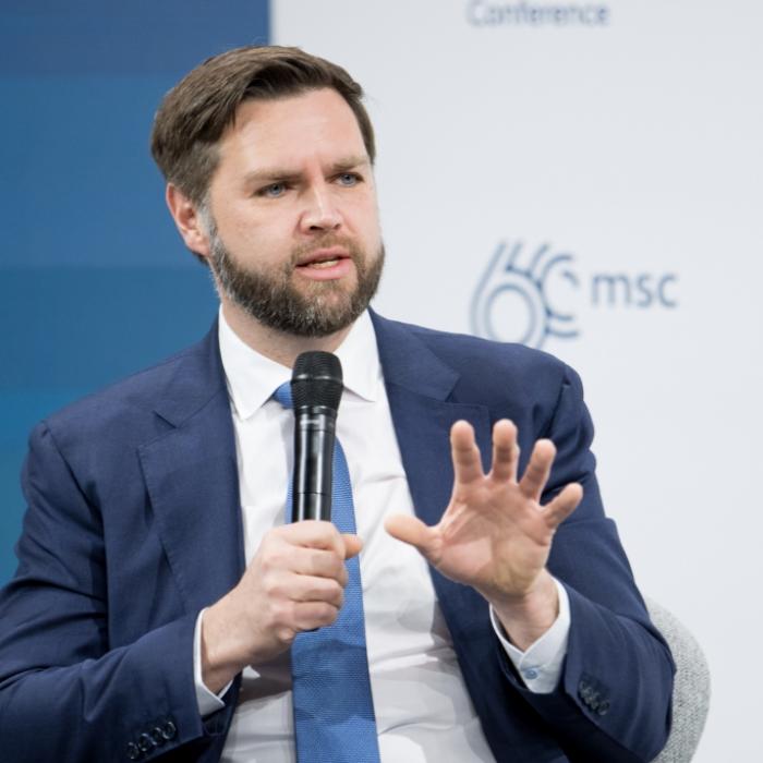 J.D. Vance räumt schweres Versagen im Umgang mit den Epstein-Files ein