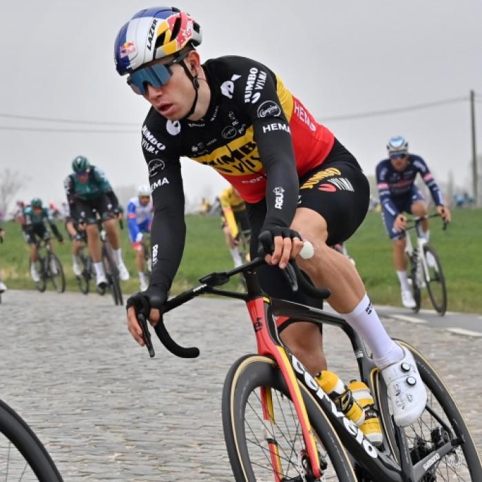 Van der Poel und Lotte Kopecky gewinnen Belgien-Klassiker