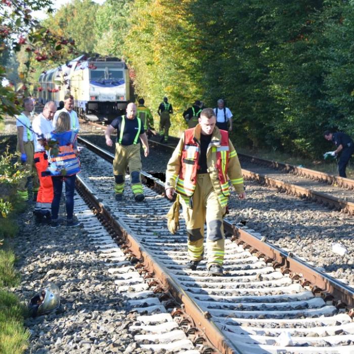 Horror-Unfall! 16-Jährige von Zug erfasst und getötet