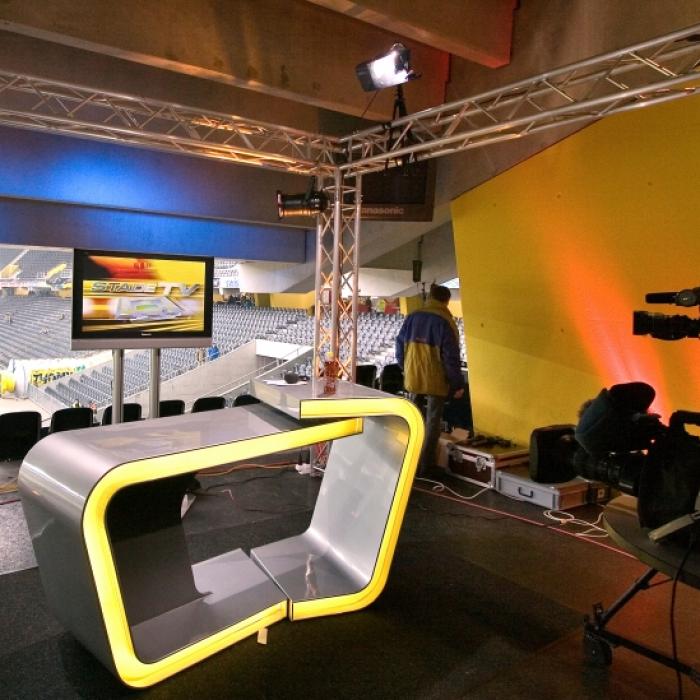 Wegen Pädophilie-Prozess! Beliebter Moderator fliegt beim Frühstücksfernsehen raus