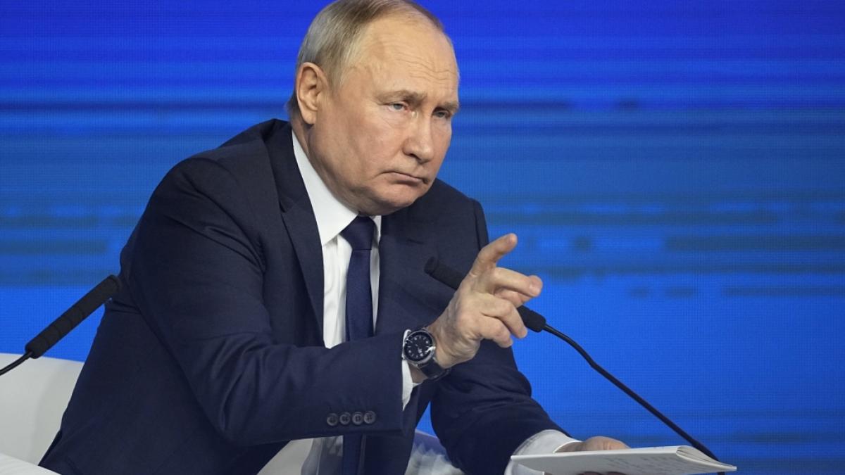 Wladimir Putin spricht bei einem Treffen mit seinen Wahlkampfaktivisten. (Foto)