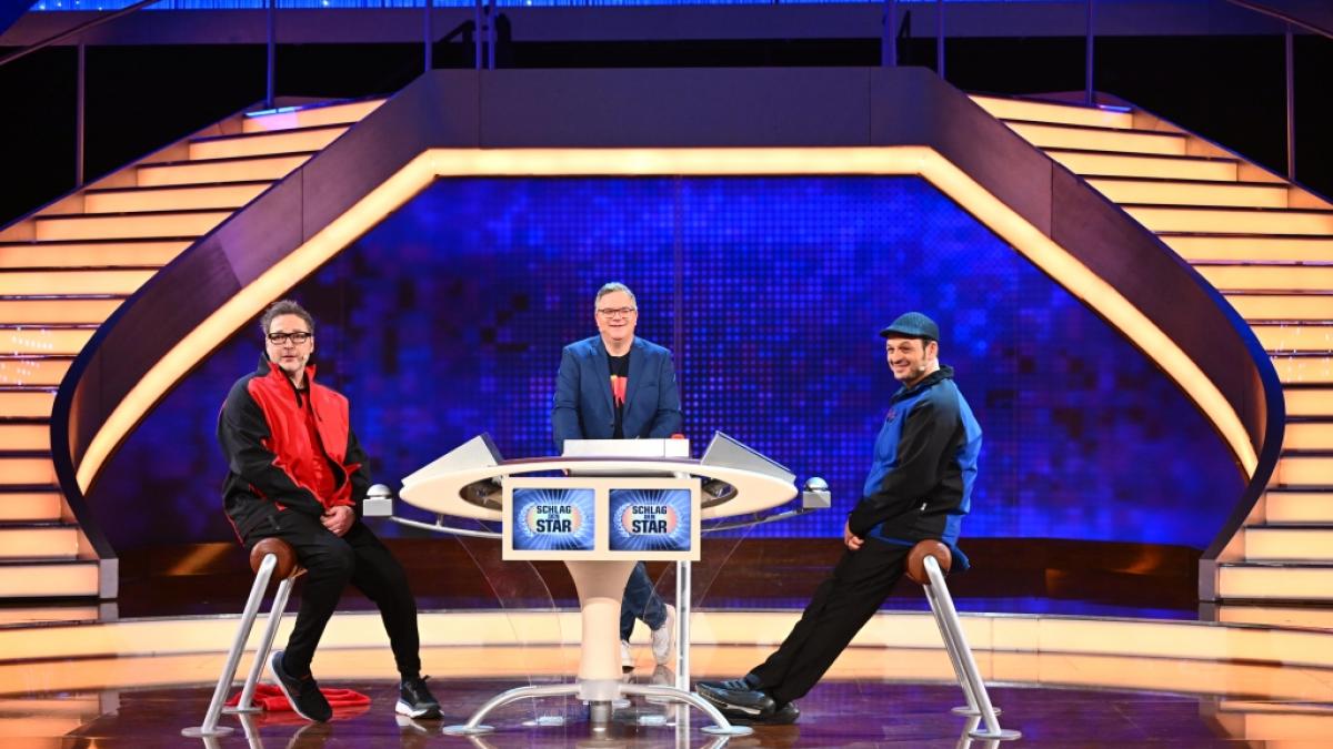 Paul Panzer und Kaya Yanar lieferten sich am Samstagabend ein packendes Duell bei "Schlag den Star". Da kam sogar Moderator Elton m&auml;chtig ins Schwitzen. (Foto)