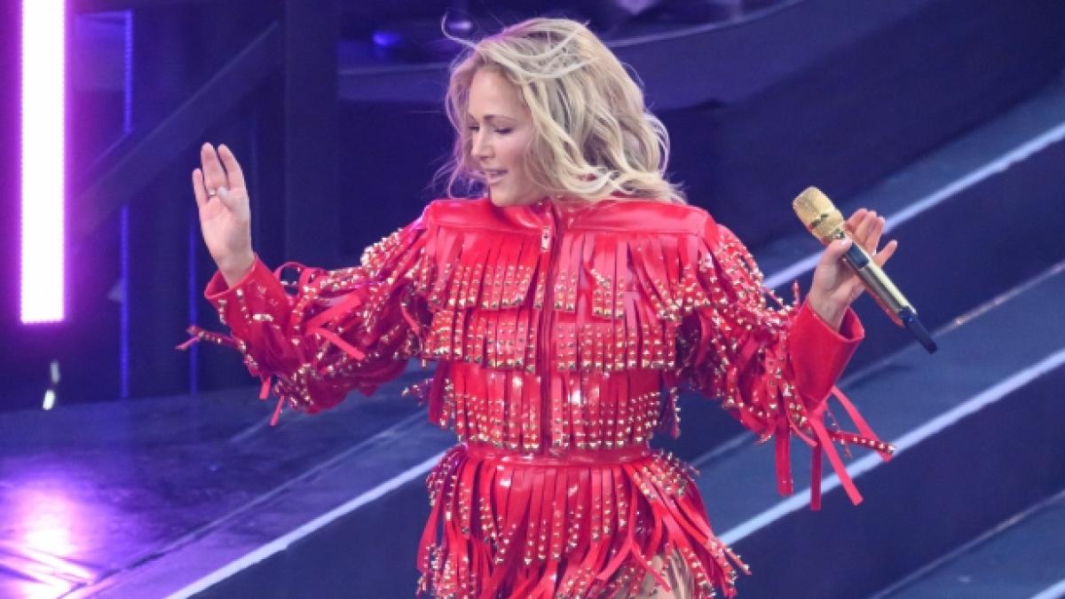Helene Fischer (41) liefert mit "Heute Nacht" den deutschen WM-Song f&uuml;r Magenta TV. Doch Fans zeigen sich genervt von ihrem Mega-Hit. (Foto)