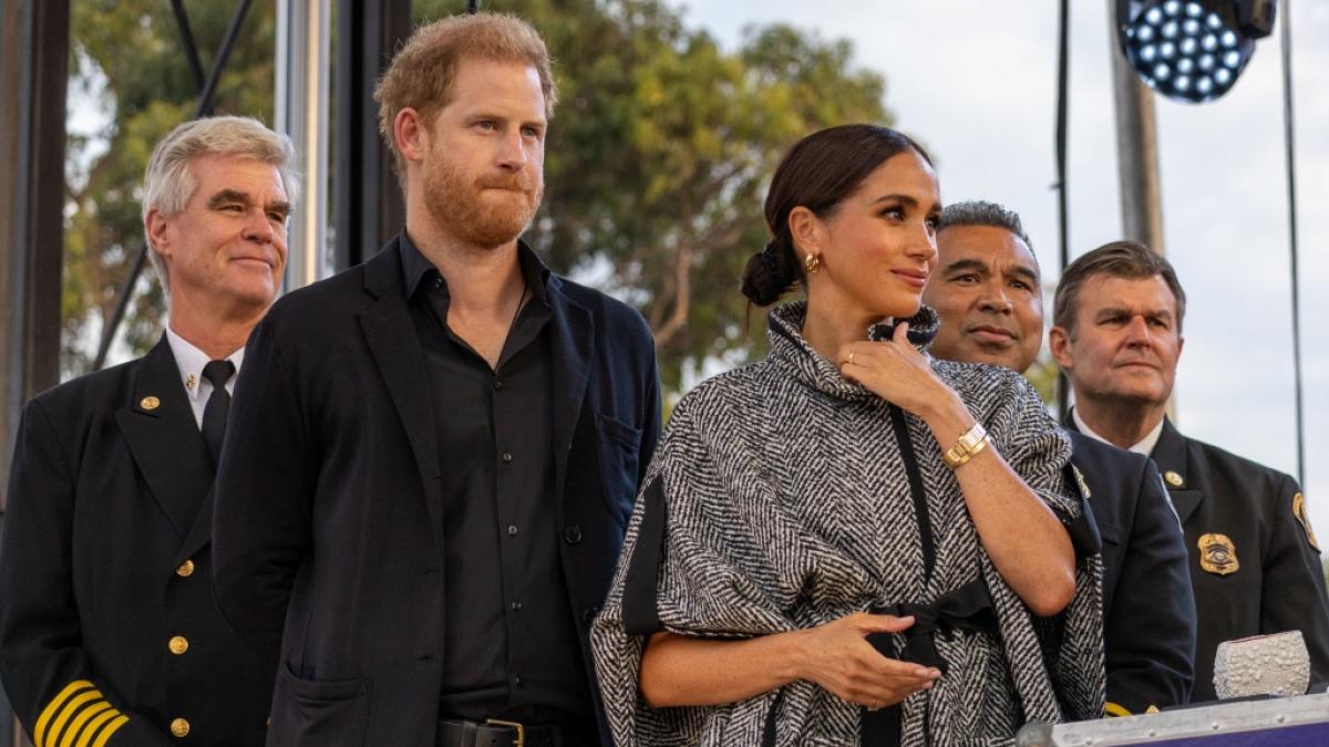 Prinz Harry und Meghan Markle stehen nach einem Vorfall an der Schule ihrer Kinder pl&ouml;tzlich selbst im Fokus der Kritik. (Foto)