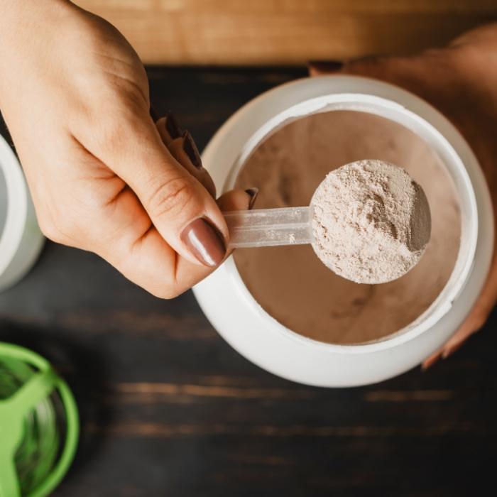 Protein-Shakes sollen Pfunde purzeln lassen - das steckt dahinter