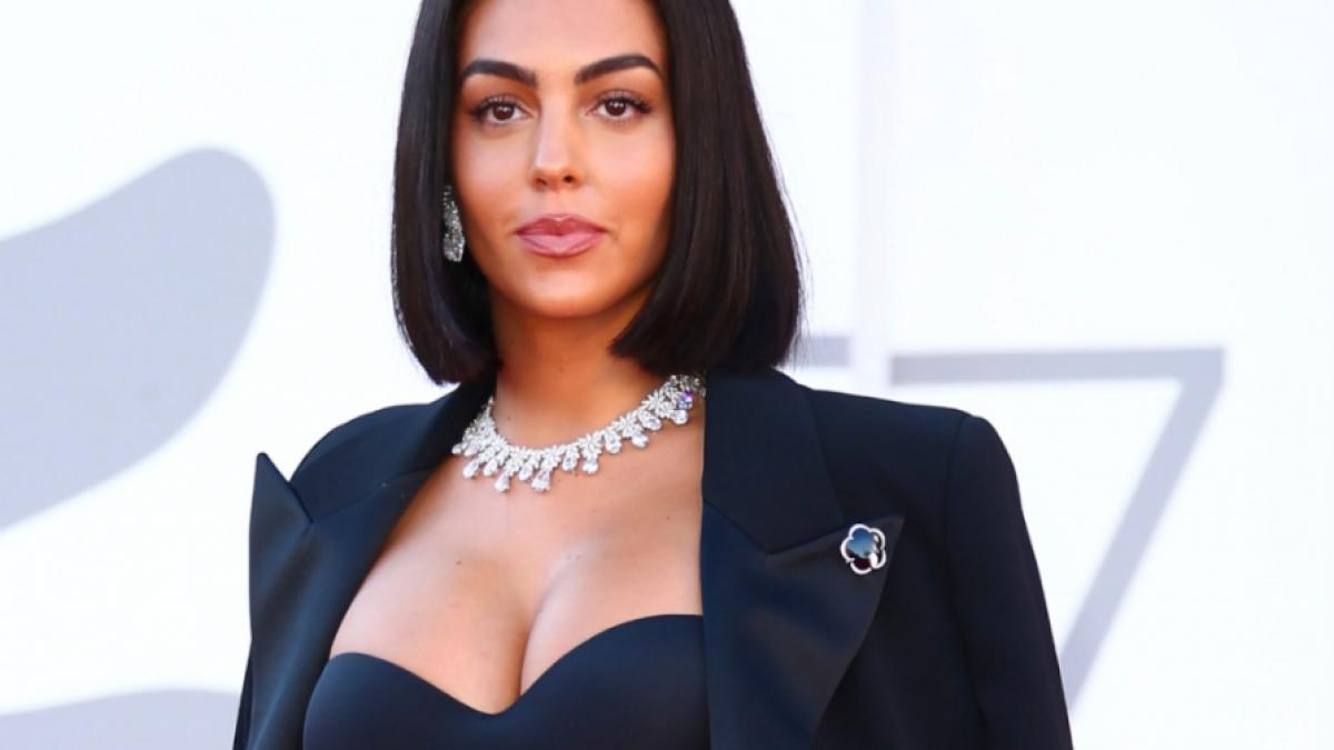 Georgina Rodriguez verz&uuml;ckte die Fans beim Filmfestival in Venedig. (Foto)