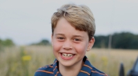 Prinz George strahlt auf seinem Geburtstagfoto in die Kamera.