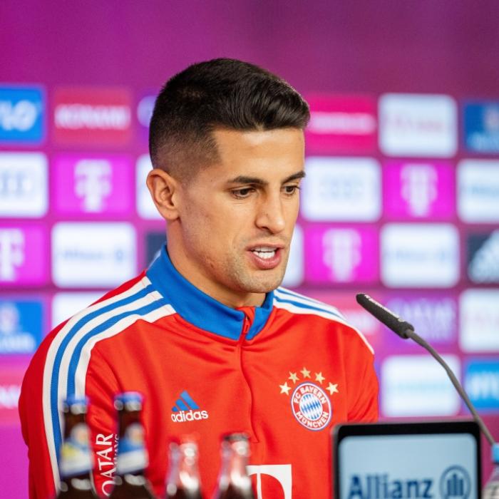Drama um neuen Bayern-Verteidiger! SIE verlor er in jungen Jahren