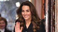 Kate Middleton strahlt glücklich.