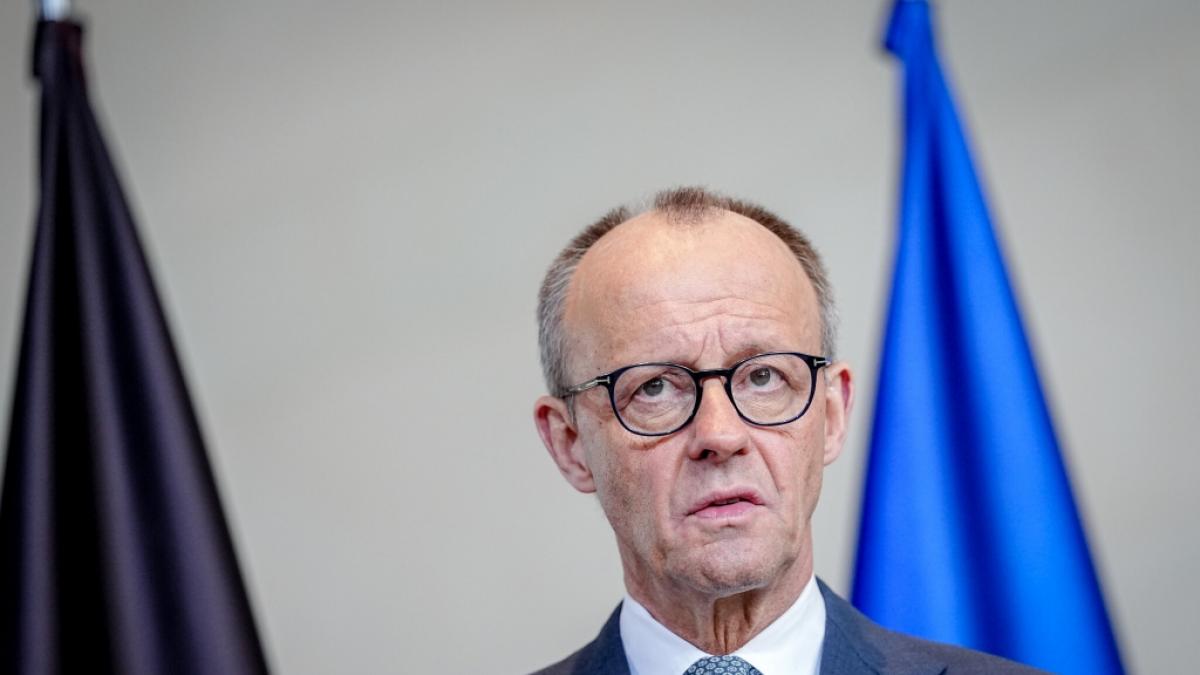 Friedrich Merz sorgt nach seinem Treffen mit&nbsp;Syriens &Uuml;bergangspr&auml;sident Ahmed al-Scharaa f&uuml;r Emp&ouml;rung. (Foto)