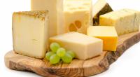 Ein Hersteller ruft veganen Käse wegen Listerien-Gefahr zurück.